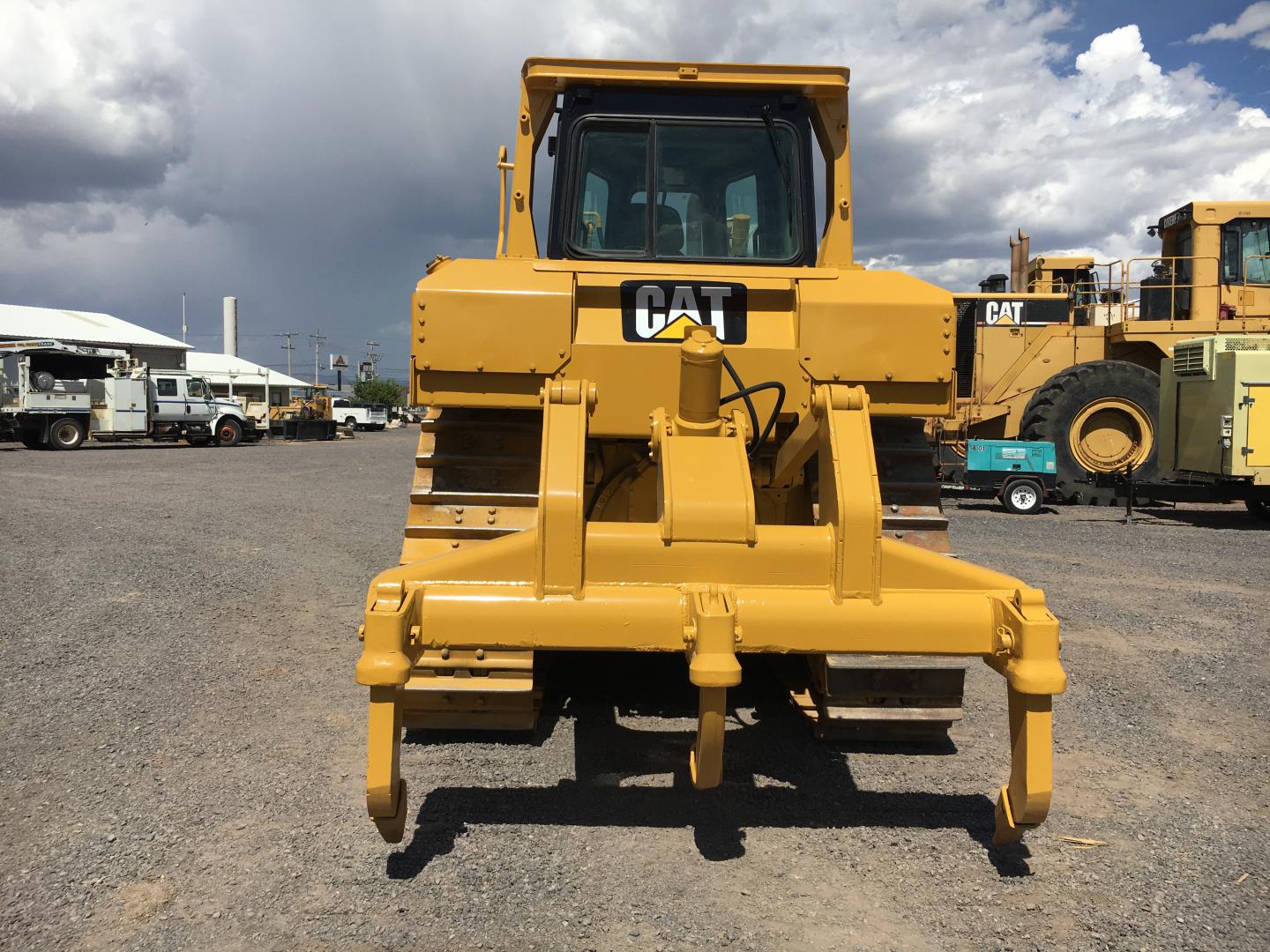 ./imagenes/INVOICE/2019/16115/TOPADOR FRONTAL CATERPILLAR D6T XL (20).JPG